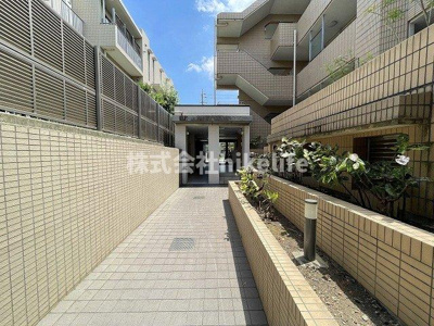 【エントランス】 | アーデンコート弦巻