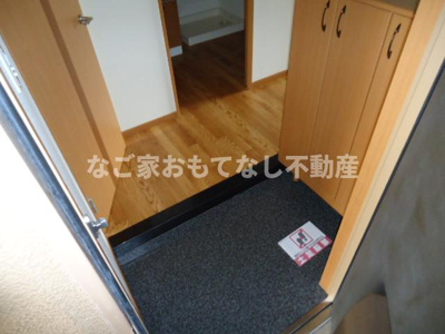【玄関】 | サンプレス市場木 | ※写真は別号室