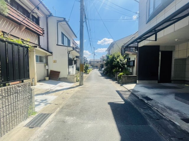 嵯峨釈迦堂大門町の前面道路含む現地写真