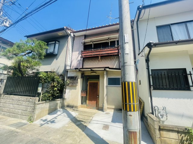 嵯峨釈迦堂大門町の前面道路含む現地写真
