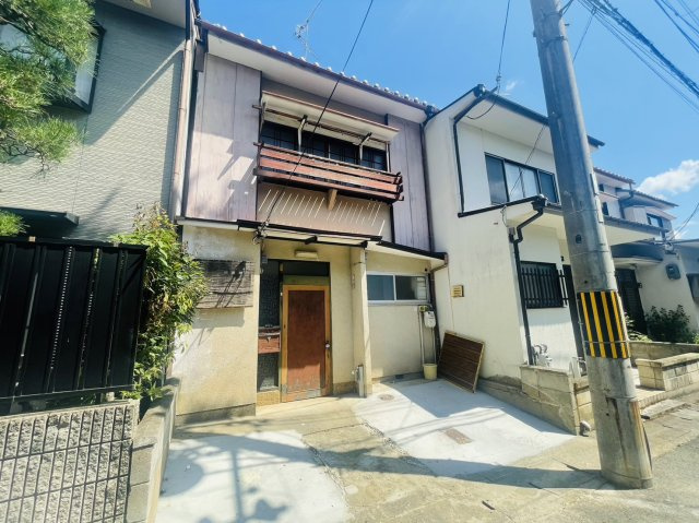 嵯峨釈迦堂大門町の前面道路含む現地写真