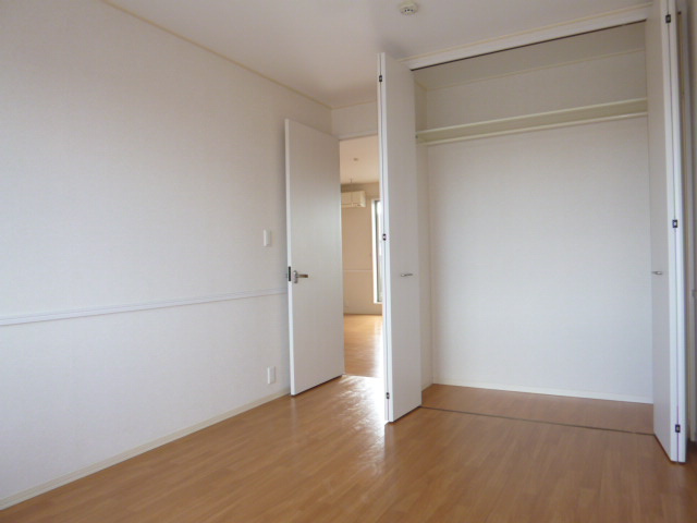 ひまわりＡの寝室|洋室