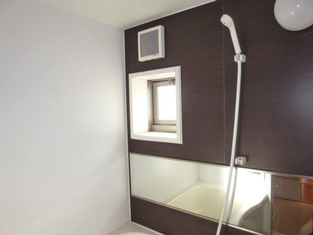 ひまわりＡの浴室