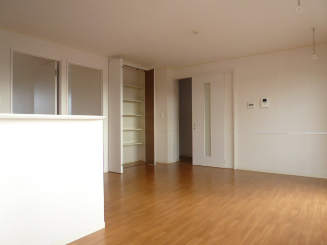 ひまわりＡの居間・リビング