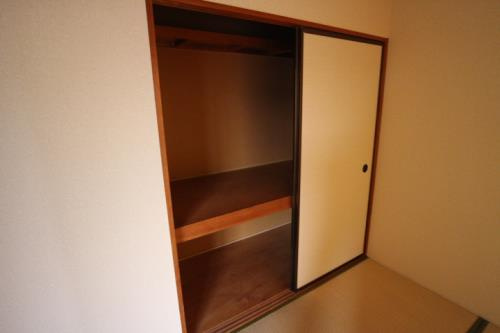 コーポ大久保の収納