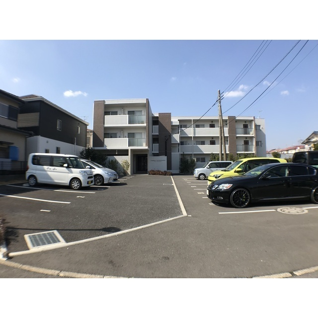 リュミエール上里の駐車場|車をお持ちの方に嬉しい駐車場付きの物件です