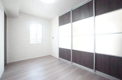 【洋室】 | エスカレーズ