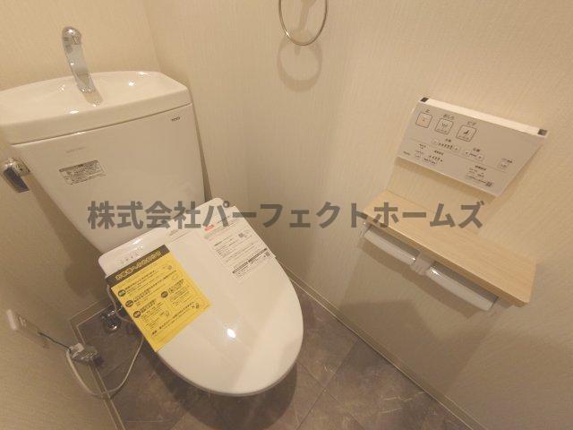 プレミール郡津のトイレ|落ち着いたトイレです