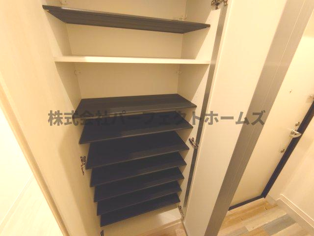 プレミール郡津の収納