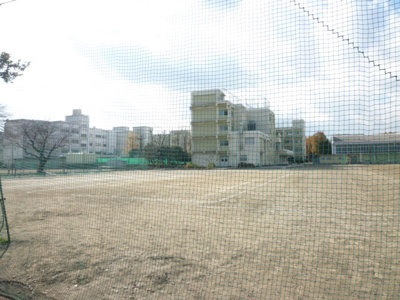 南林間中学校まで500ｍ