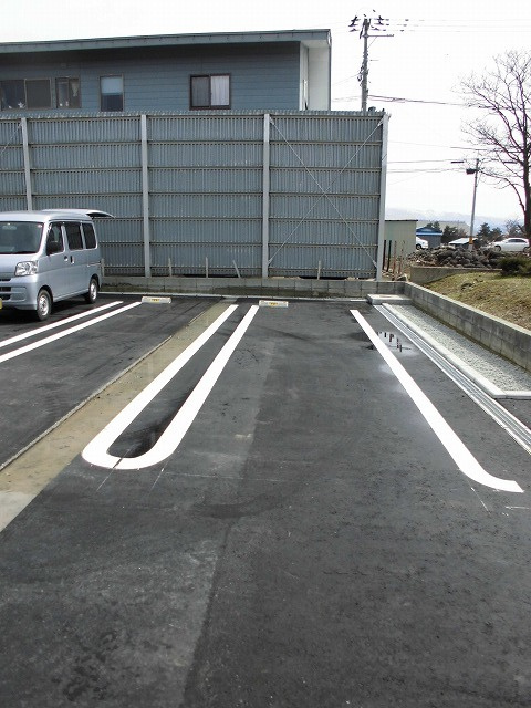 シリウスの駐車場
