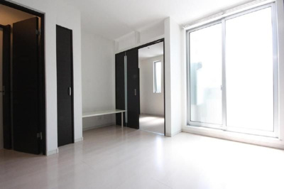 【居間・リビング】 | Square styleIII | 別号室の写真になります。現況優先。