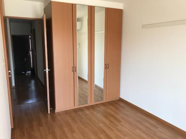 アルパインガーデンの寝室|洋室