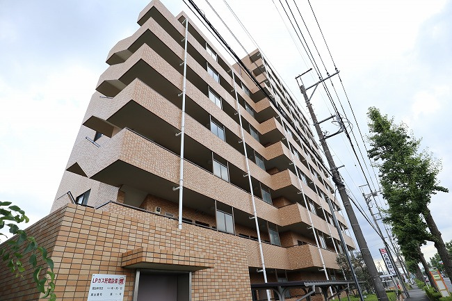 ダイアパレス西立川の外観