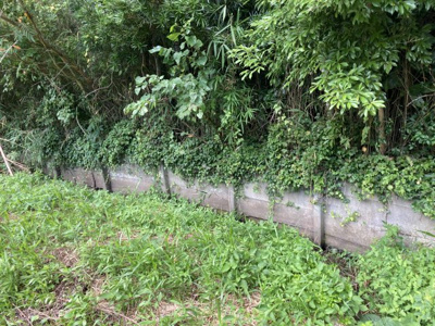 【その他】 | 菊川市中内田　売土地（一部、農地転用必要） | 一部はブロックで土を抑えてあります。