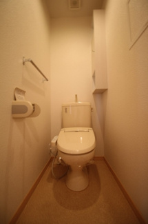 【トイレ】 | ブランシェントA（ペット飼育可） | ゆったりとした空間のトイレです