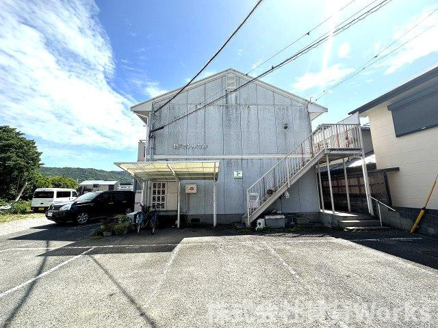 徳島市中島田町４丁目のアパートの駐車場|駐車スペースもあります