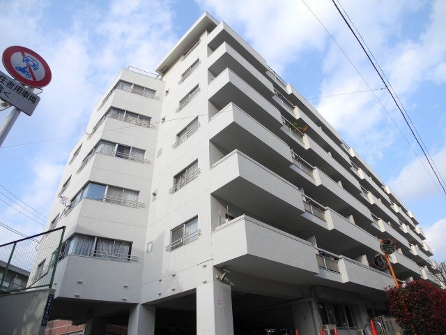 柏木ローズマンションの外観