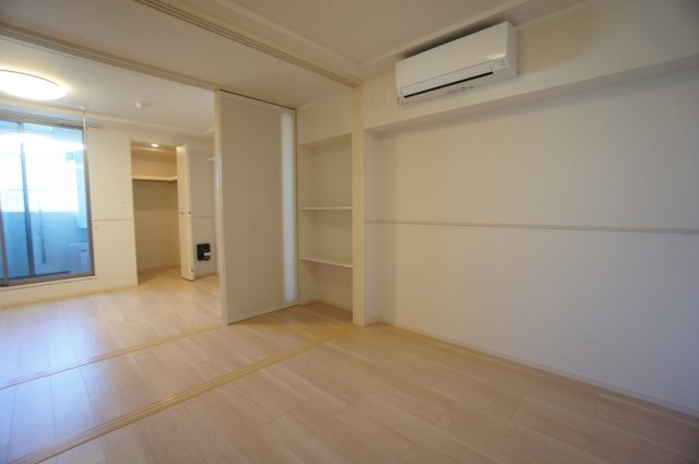 フェリーチェ大鷹の居間・リビング|同施工会社、同型タイプです