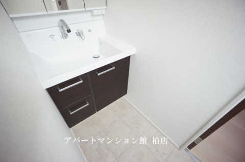 フェリーチェ大鷹の洗面所|同施工会社、同型タイプです