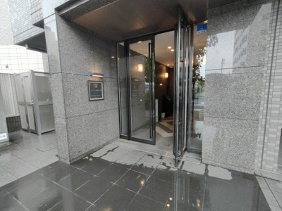 【エントランス】 | ルーブル横濱反町