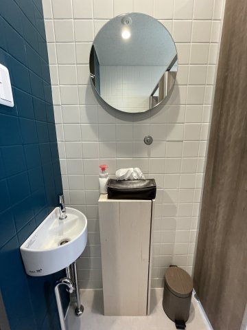 シャイニースクエア浜松の洗面所|共用男性用