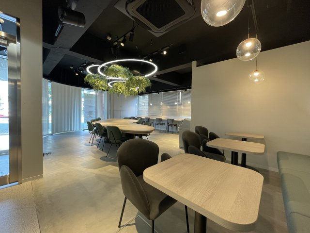 シャイニースクエア浜松のロビー|共用ラウンジ