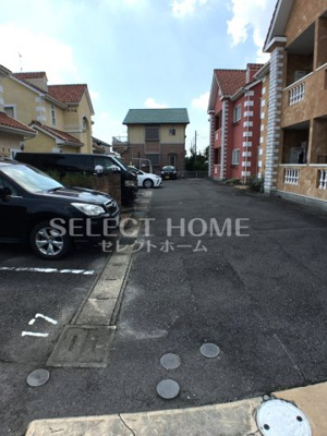 【駐車場】 | ラーラYＳ　Ｃ | 駐車場完備です