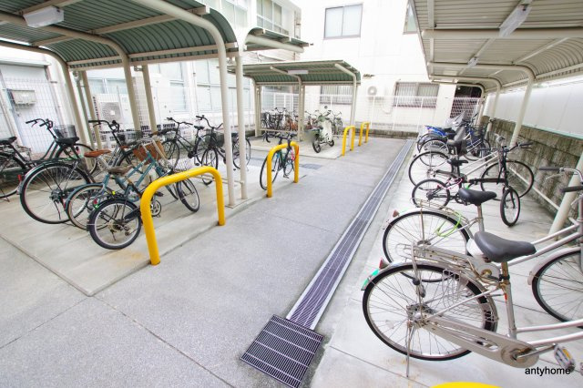 リーヴァ・メイ　仲介手数料無料の駐車場