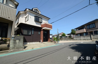 【前面道路含む現地写真】