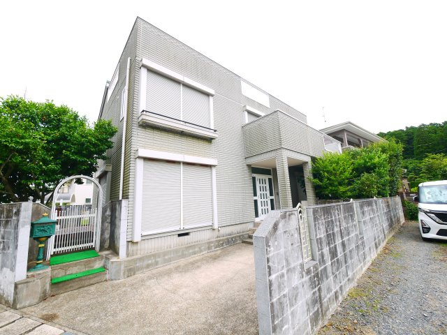 東金市松之郷　中古戸建の外観|内装リフォーム済み平成23年浴室 1階トイレ交換 ミサワホーム施工軽量鉄骨５LDK 屋上付き