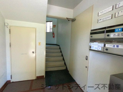 【ロビー】 | 辻芳ビル