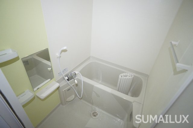 熊本市中央区小沢町の賃貸マンションの浴室