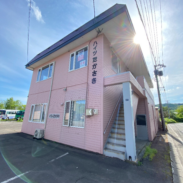ハイツタカサキ１号棟の外観
