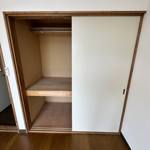 ハイツタカサキ１号棟の収納