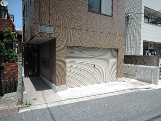 【エントランス】