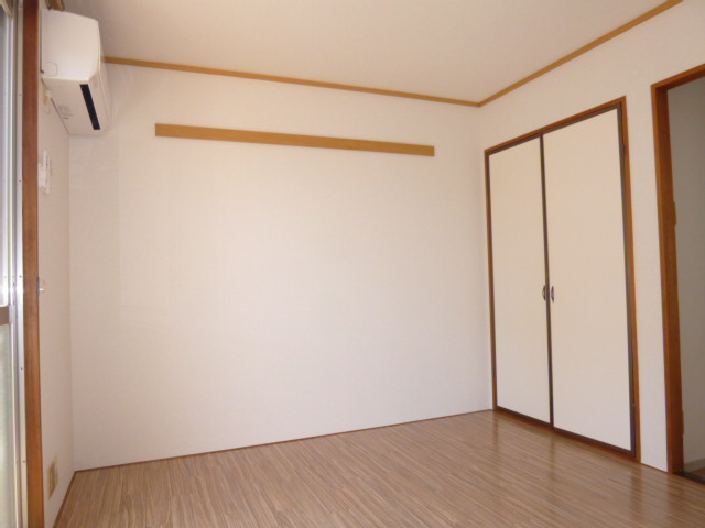 プレジール岡部Ｂの居間・リビング