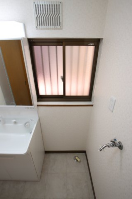 【設備】 | 河内長野市小山田戸建 | 室内洗濯機置き場