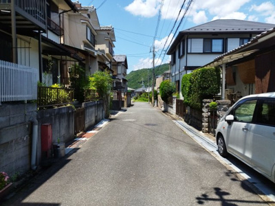 【前面道路含む現地写真】 | 亀岡　篠町見晴三丁目　一戸建