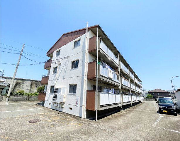 メゾンドールの外観