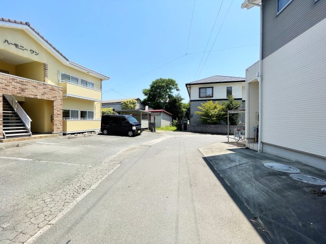 ハーモニーワンの周辺