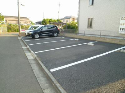 ※空き要確認　敷地内駐車場です♪