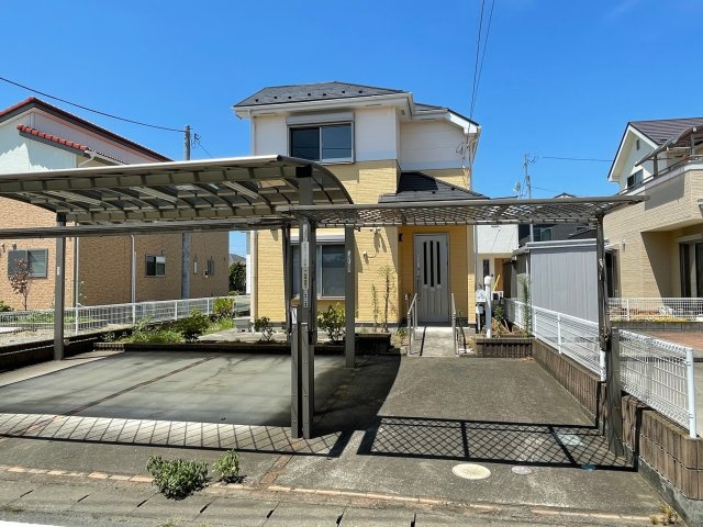 高崎市新町　中古の前面道路含む現地写真
