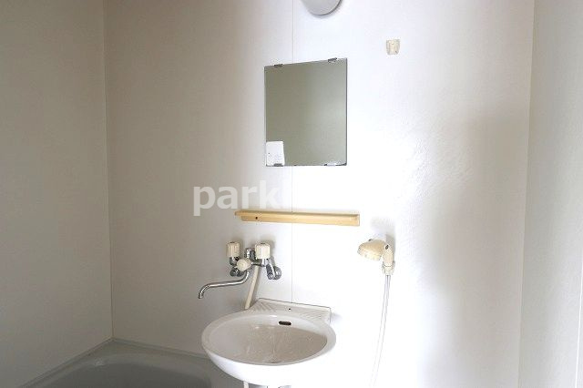 グローバルの洗面所|忙しい朝には欠かせない洗面所です