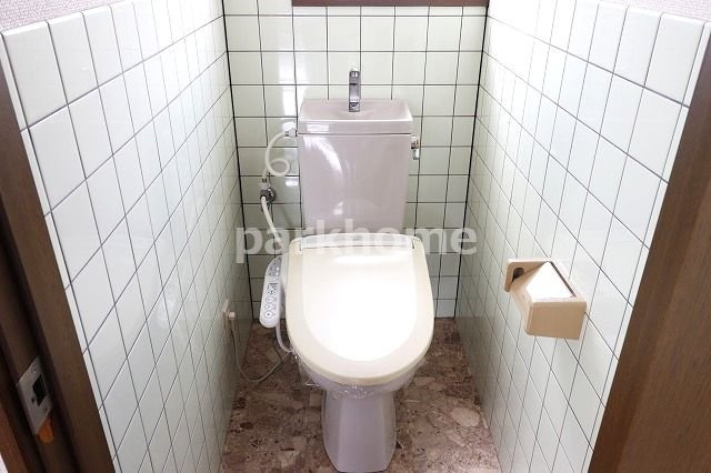 グローバルのトイレ|ゆったりとした空間のトイレです