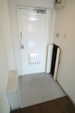 【玄関】 | アネックス檀 | こちらは玄関からの写真です！