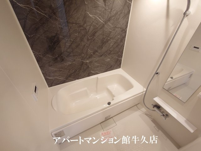 アヴァンセⅣの浴室