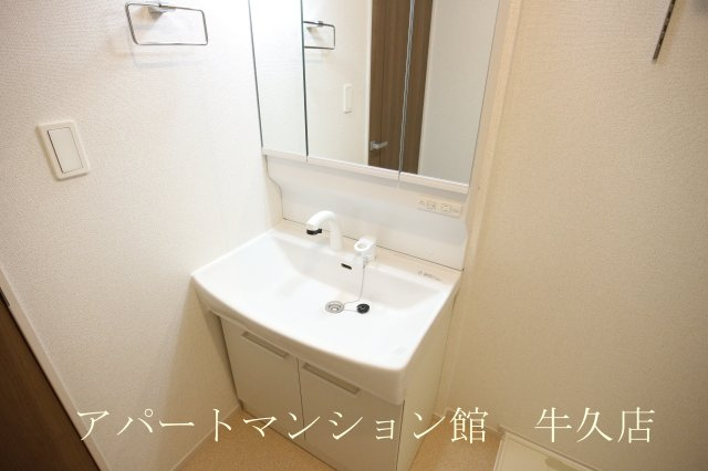 アヴァンセⅣの独立洗面台