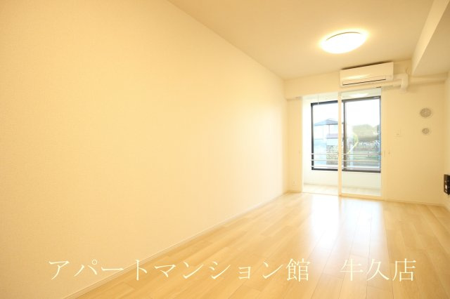 アヴァンセⅣの居間・リビング