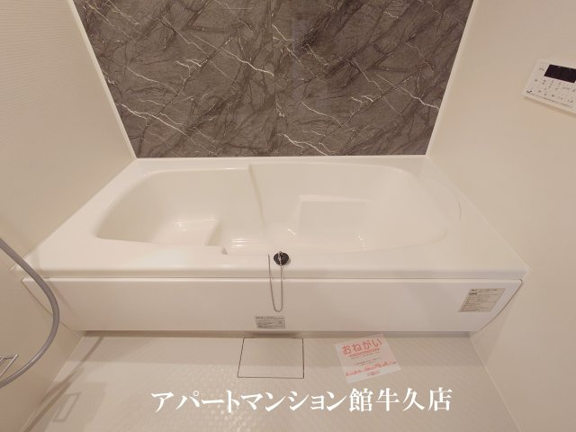 アヴァンセⅣの浴室